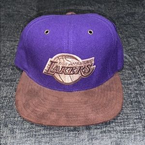 Mitchell and Ness Lakers hat